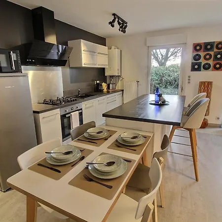 Apartment Avec Garage Et Terrasse Au Coeur De Colmar, Pres De La Route Des Vins D'alsace - Fr-1-722-6 Colmar
